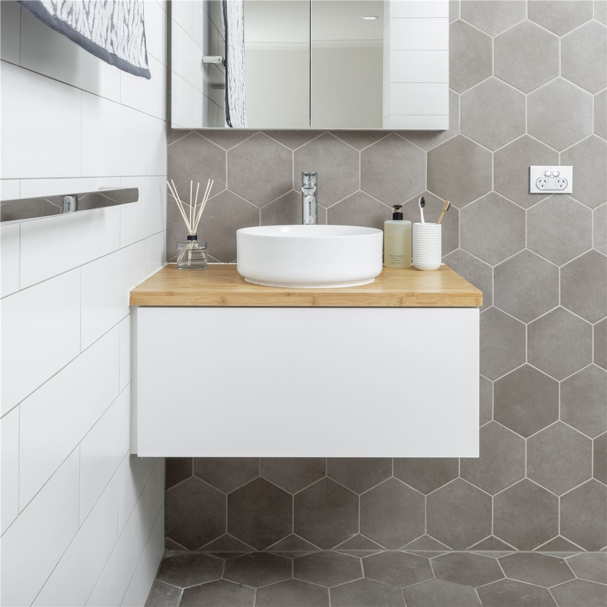 EDEN Wall Hung Vanity 750mm Matte White