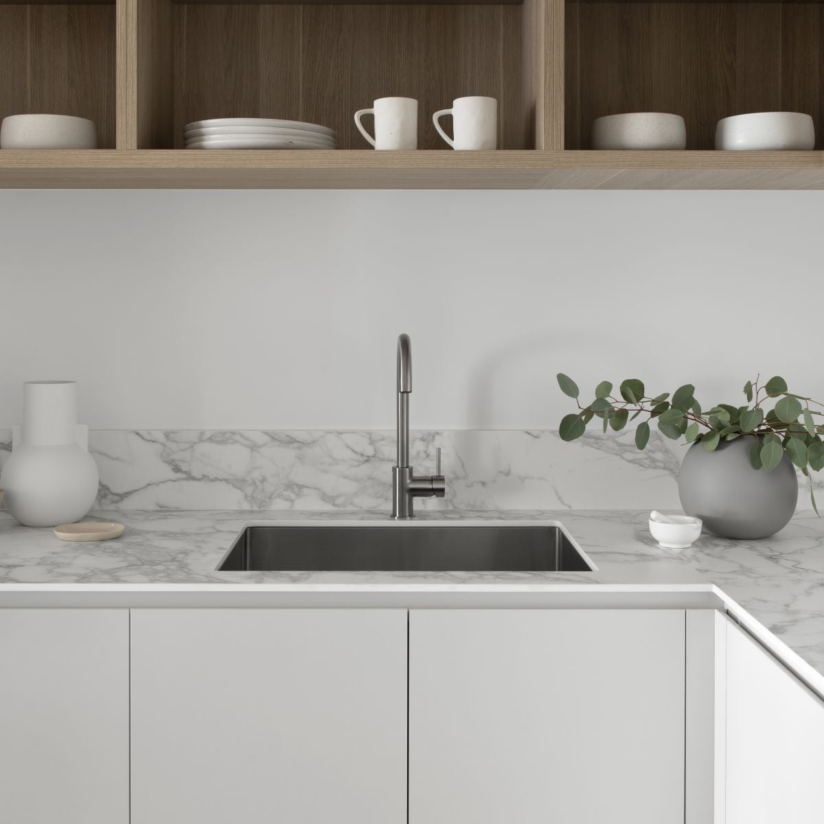 SPIN Gooseneck Sink Mixer Gunmetal