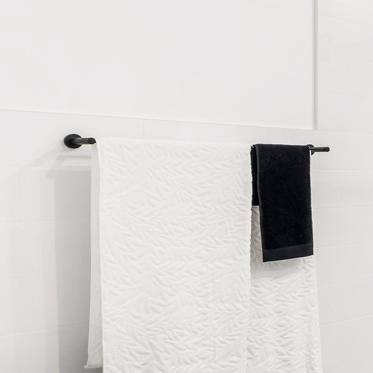 SPIN Towel Rail Matte Black 750mm