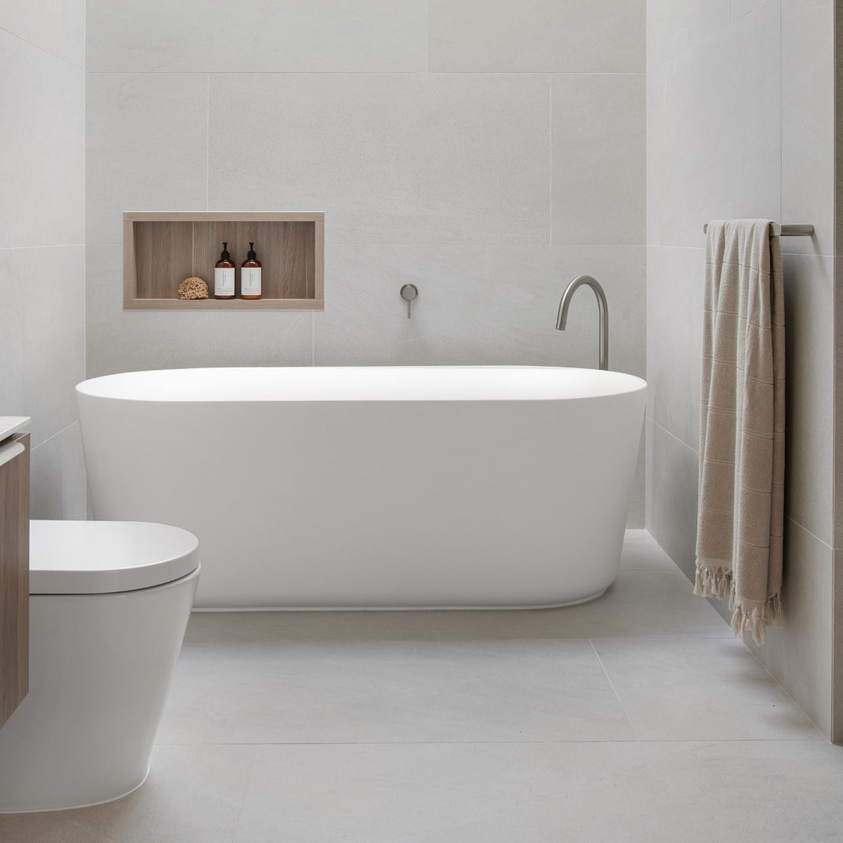 FLORENCE Freestanding Bath with Overflow Matte White 1700mm