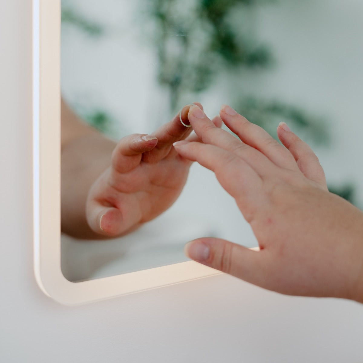 ORLANDO Rectangle LED Edge Mirror with Demister 450x900mm