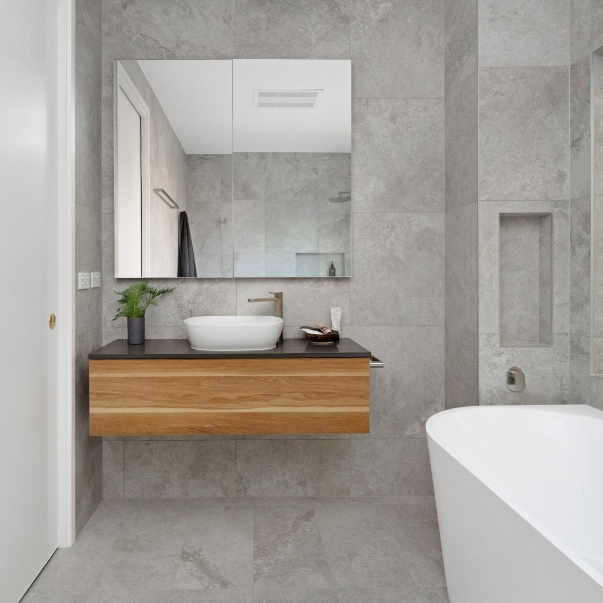 OSCA Tall Mirror Cabinet Pencilled Edge White 900mm