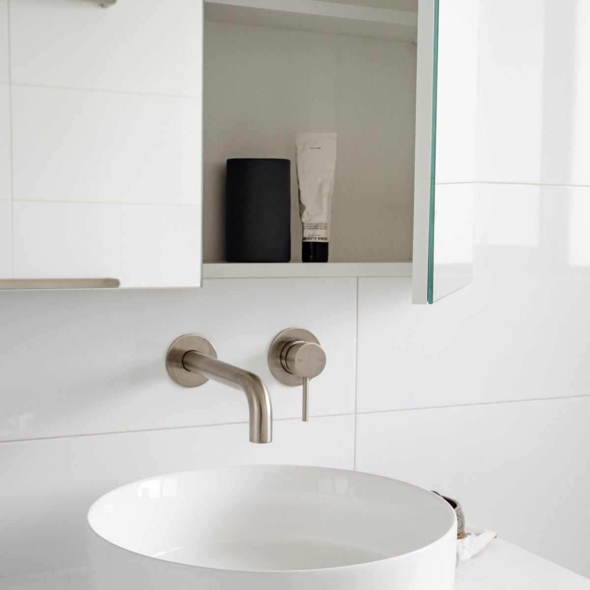 OSCA Mirror Cabinet Pencilled Edge 600mm