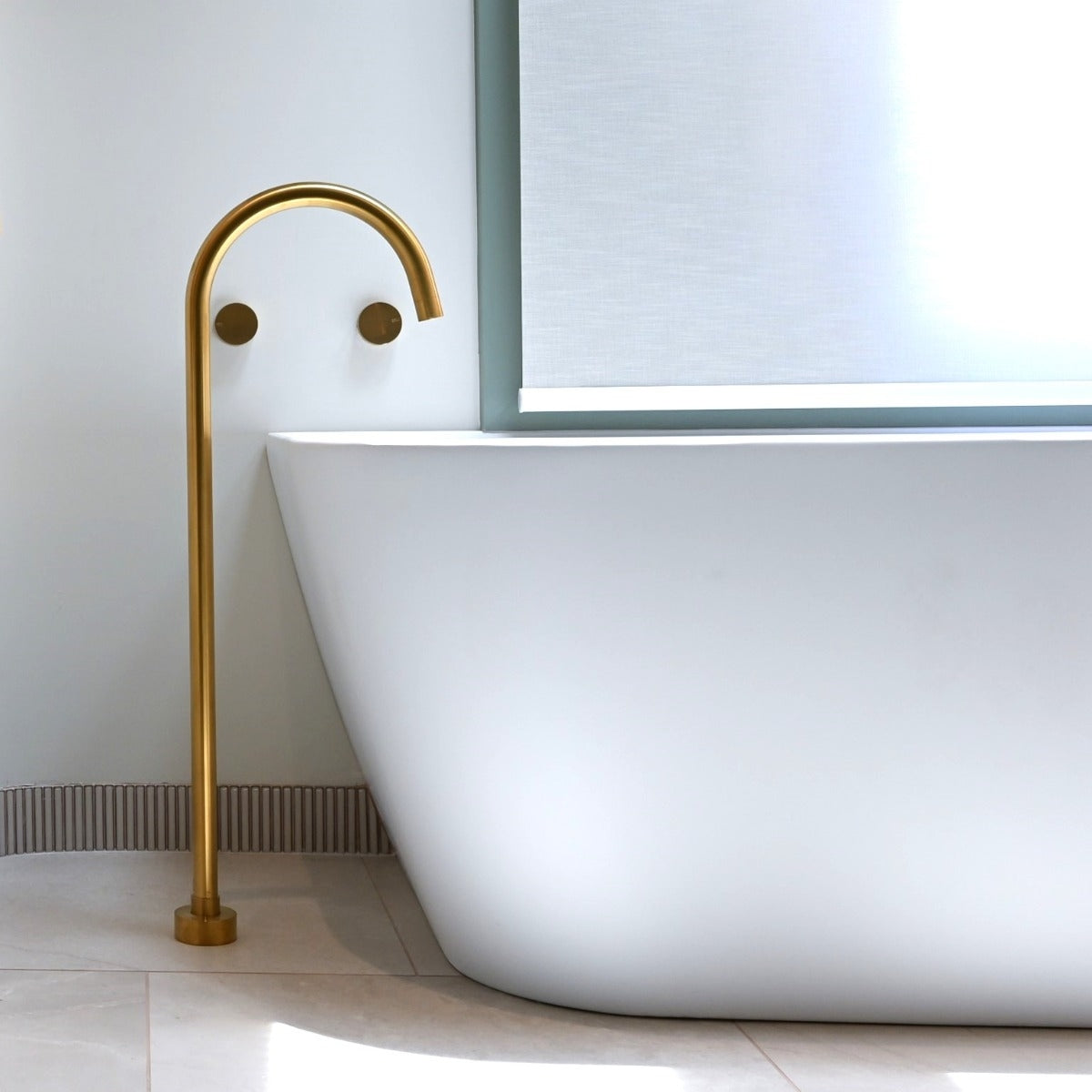 SPIN In Wall Top Assemblies Set Brushed Brass