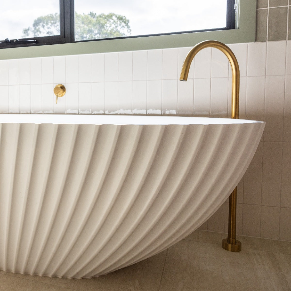 SPIN Freestanding Bath Spout Brushed Brass