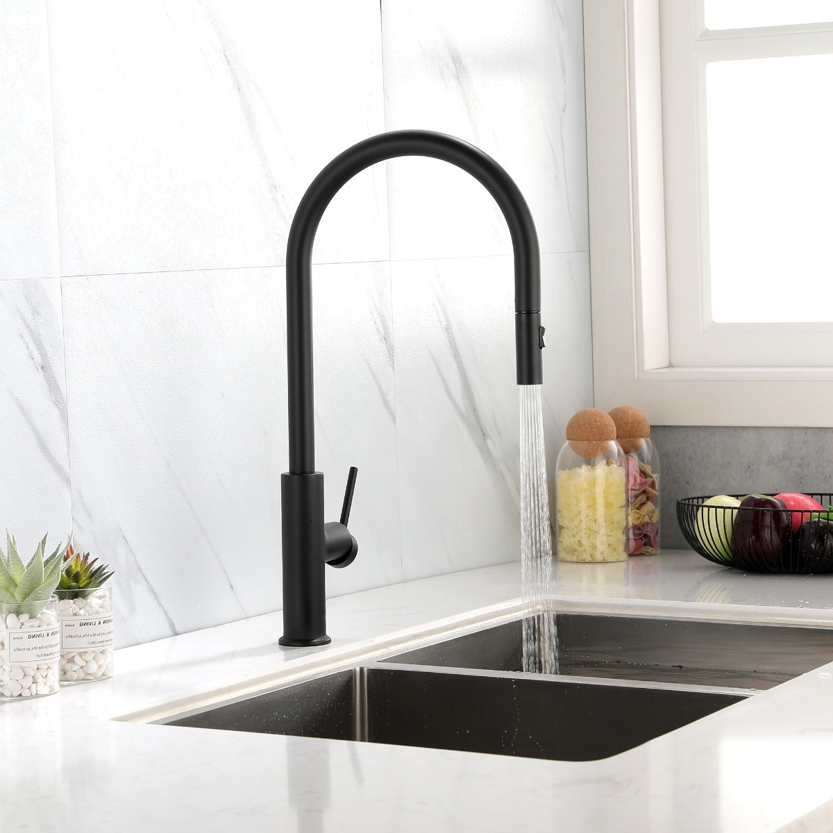 ZARA Pull-Out Kitchen Mixer Matte Black